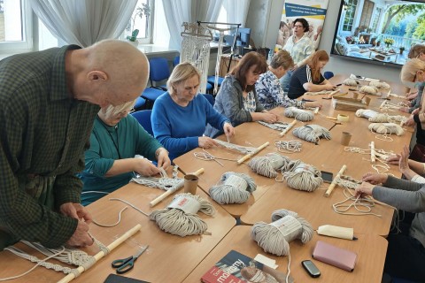 Warsztaty makramy dla seniorów