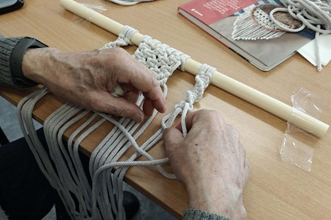 Warsztaty makramy dla seniorów