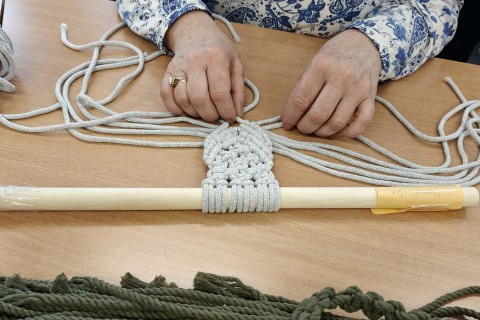 Warsztaty makramy dla seniorów