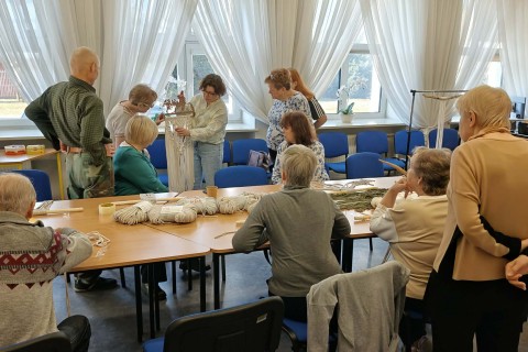 Warsztaty makramy dla seniorów