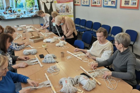 Warsztaty makramy dla seniorów