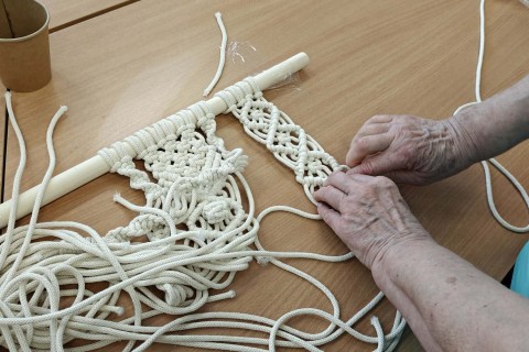 Warsztaty makramy dla seniorów