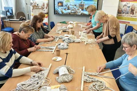 Warsztaty makramy dla seniorów
