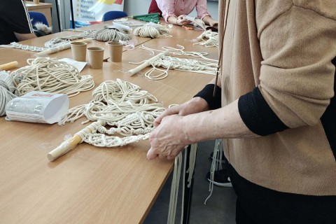 Warsztaty makramy dla seniorów