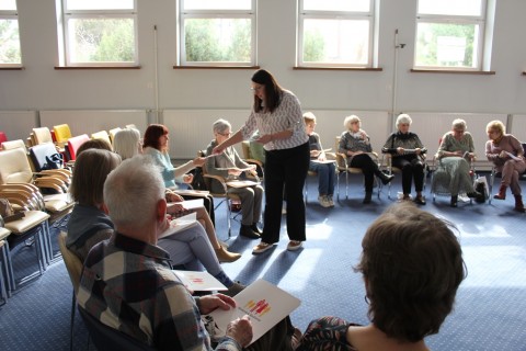 Trening pamięci i koncentracji seniorów na wesoło