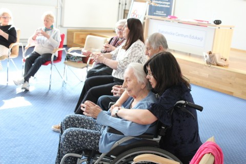 Trening pamięci i koncentracji seniorów na wesoło