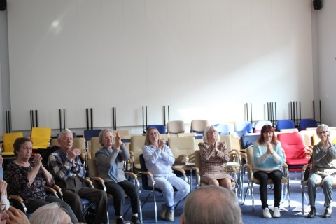 Trening pamięci i koncentracji seniorów na wesoło