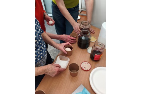 Warsztaty hortiterapeutyczne dla seniorów „Kolory, które leczą”