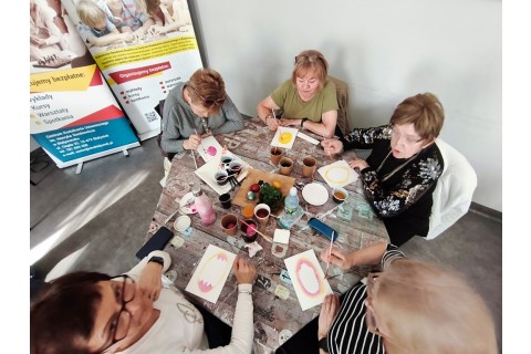 Warsztaty hortiterapeutyczne dla seniorów „Kolory, które leczą”