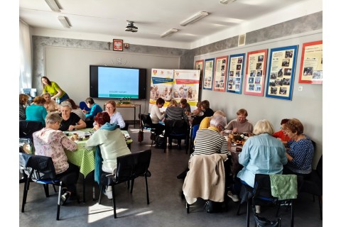 Warsztaty hortiterapeutyczne dla seniorów „Kolory, które leczą”