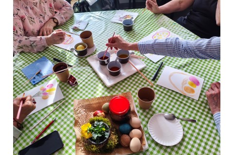 Warsztaty hortiterapeutyczne dla seniorów „Kolory, które leczą”