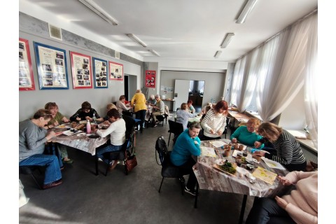 Warsztaty hortiterapeutyczne dla seniorów „Kolory, które leczą”