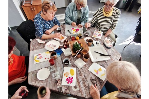 Warsztaty hortiterapeutyczne dla seniorów „Kolory, które leczą”