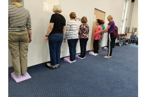 Trening medyczny stóp dla seniorów