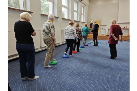 Trening medyczny stóp dla seniorów