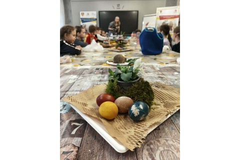 Warsztaty edukacyjno-przyrodnicze dla dzieci „Tajemnica kolorowych roślin”