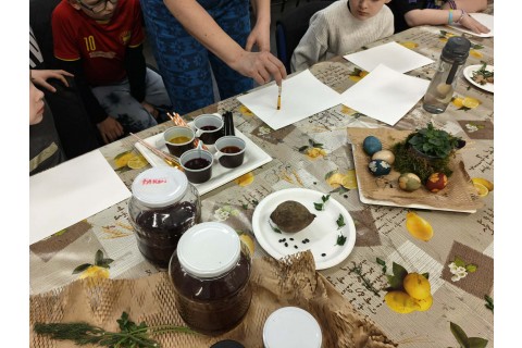 Warsztaty edukacyjno-przyrodnicze dla dzieci „Tajemnica kolorowych roślin”