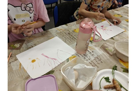 Warsztaty edukacyjno-przyrodnicze dla dzieci „Tajemnica kolorowych roślin”