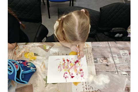 Warsztaty edukacyjno-przyrodnicze dla dzieci „Tajemnica kolorowych roślin”