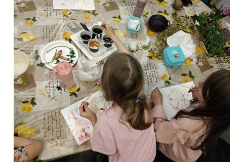Warsztaty edukacyjno-przyrodnicze dla dzieci „Tajemnica kolorowych roślin”