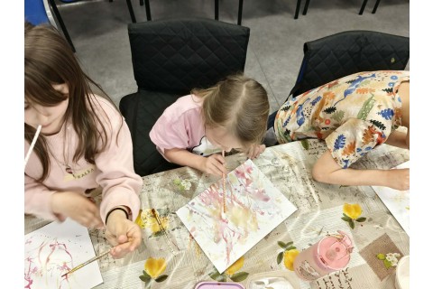 Warsztaty edukacyjno-przyrodnicze dla dzieci „Tajemnica kolorowych roślin”