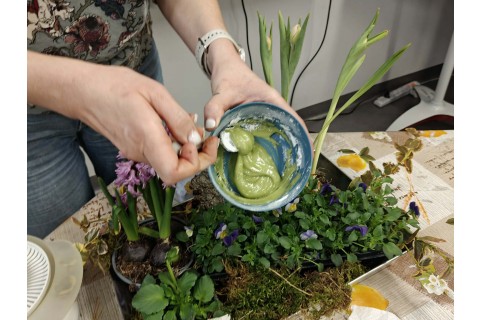 Warsztaty edukacyjno-przyrodnicze dla dzieci „Tajemnica kolorowych roślin”