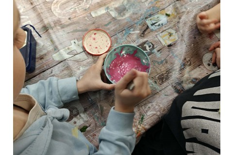 Warsztaty edukacyjno-przyrodnicze dla dzieci „Tajemnica kolorowych roślin”