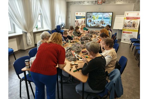 Charytatywna akcja szycia małpek