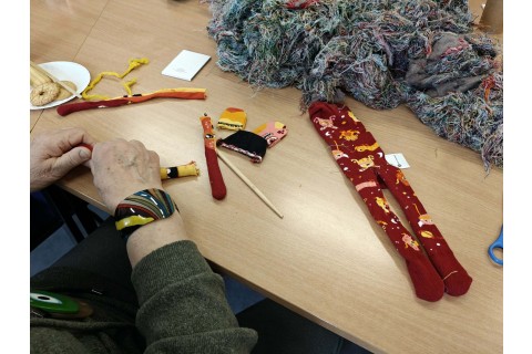 Charytatywna akcja szycia małpek