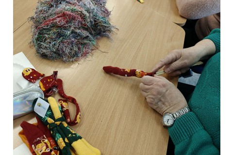 Charytatywna akcja szycia małpek