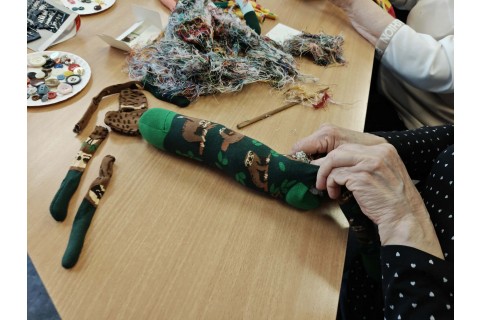 Charytatywna akcja szycia małpek