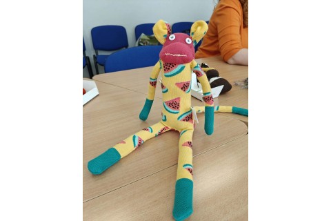 Charytatywna akcja szycia małpek