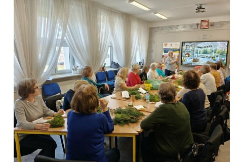 Warsztaty kreatywne dla seniorów - palma wielkanocna