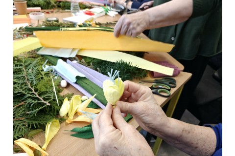 Warsztaty kreatywne dla seniorów - palma wielkanocna