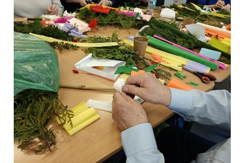 Warsztaty kreatywne dla seniorów - palma wielkanocna