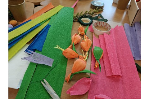 Warsztaty kreatywne dla seniorów - palma wielkanocna