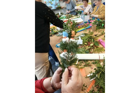 Warsztaty kreatywne dla seniorów - palma wielkanocna