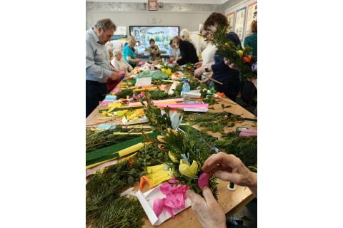 Warsztaty kreatywne dla seniorów - palma wielkanocna