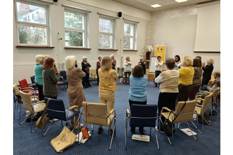 Trening pamięci i koncentracji seniorów na wesoło