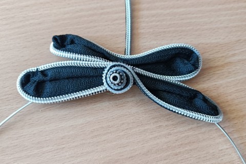 Warsztaty kreatywne dla seniorów - Biżuteria z zamków