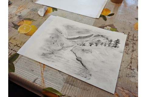 Warsztaty malarstwa dla seniorów - rysunek węglem