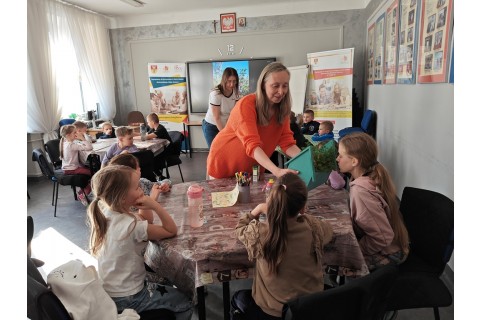 Warsztaty edukacyjno-przyrodnicze dla dzieci „Zielona baza małego ogrodnika”