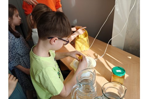 Warsztaty edukacyjno-przyrodnicze dla dzieci „Zielona baza małego ogrodnika”