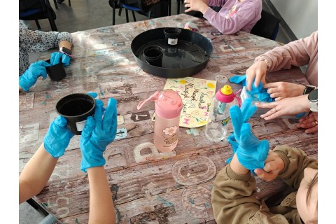 Warsztaty edukacyjno-przyrodnicze dla dzieci „Zielona baza małego ogrodnika”