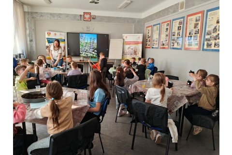 Warsztaty edukacyjno-przyrodnicze dla dzieci „Zielona baza małego ogrodnika”