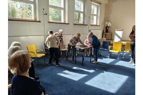 Trening pamięci i koncentracji seniorów na wesoło