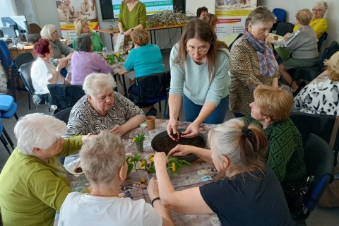 Warsztaty hortiterapeutyczne dla seniorów „Zielona równowaga”