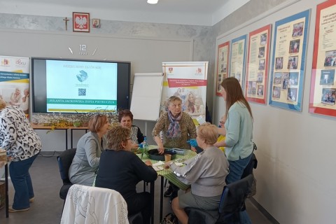 Warsztaty hortiterapeutyczne dla seniorów „Zielona równowaga”