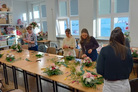 Warsztaty florystyczne dla dorosłych - Wiosenna kompozycja na stół