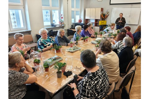 Warsztaty florystyczne dla seniorów - Las w szkle